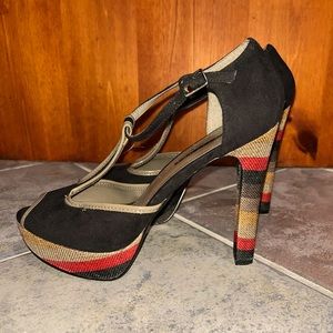 Attitude by Jay Manuel sz 9 suede heel.